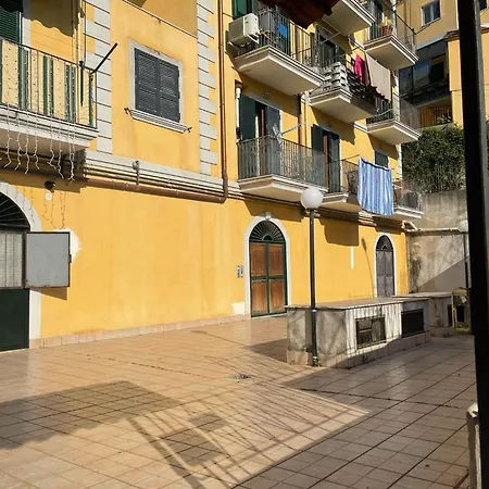 Giovi's Auris Apartment *